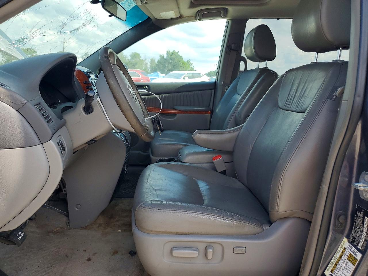 Toyota Sienna Xle