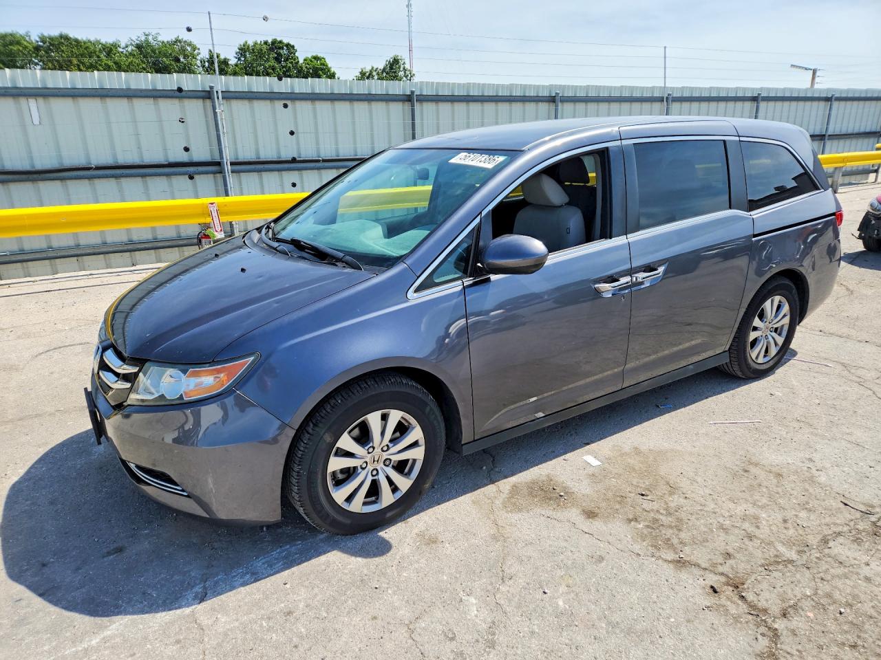Salvage Honda Odyssey Image