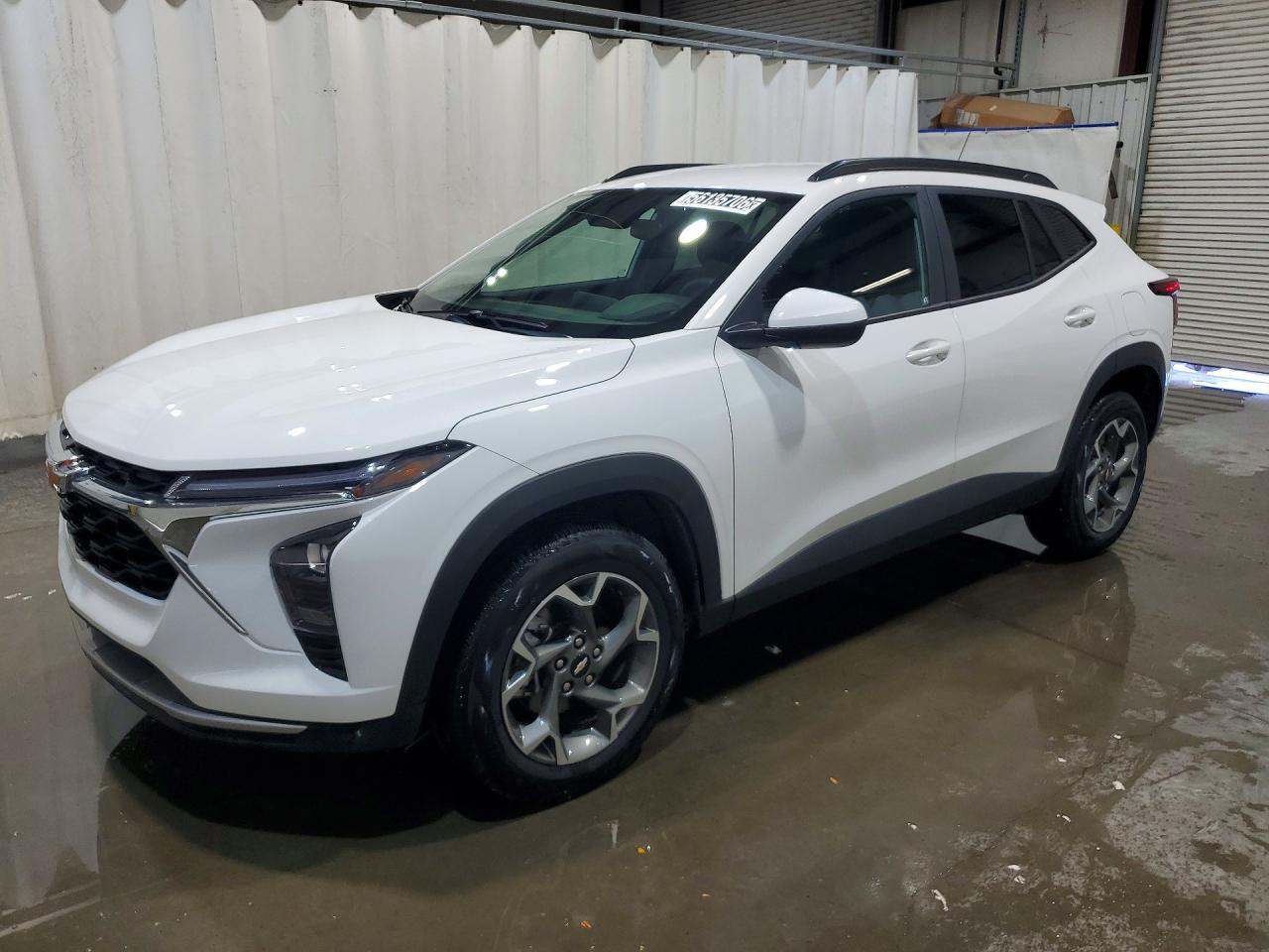 Salvage Chevrolet Trax Image