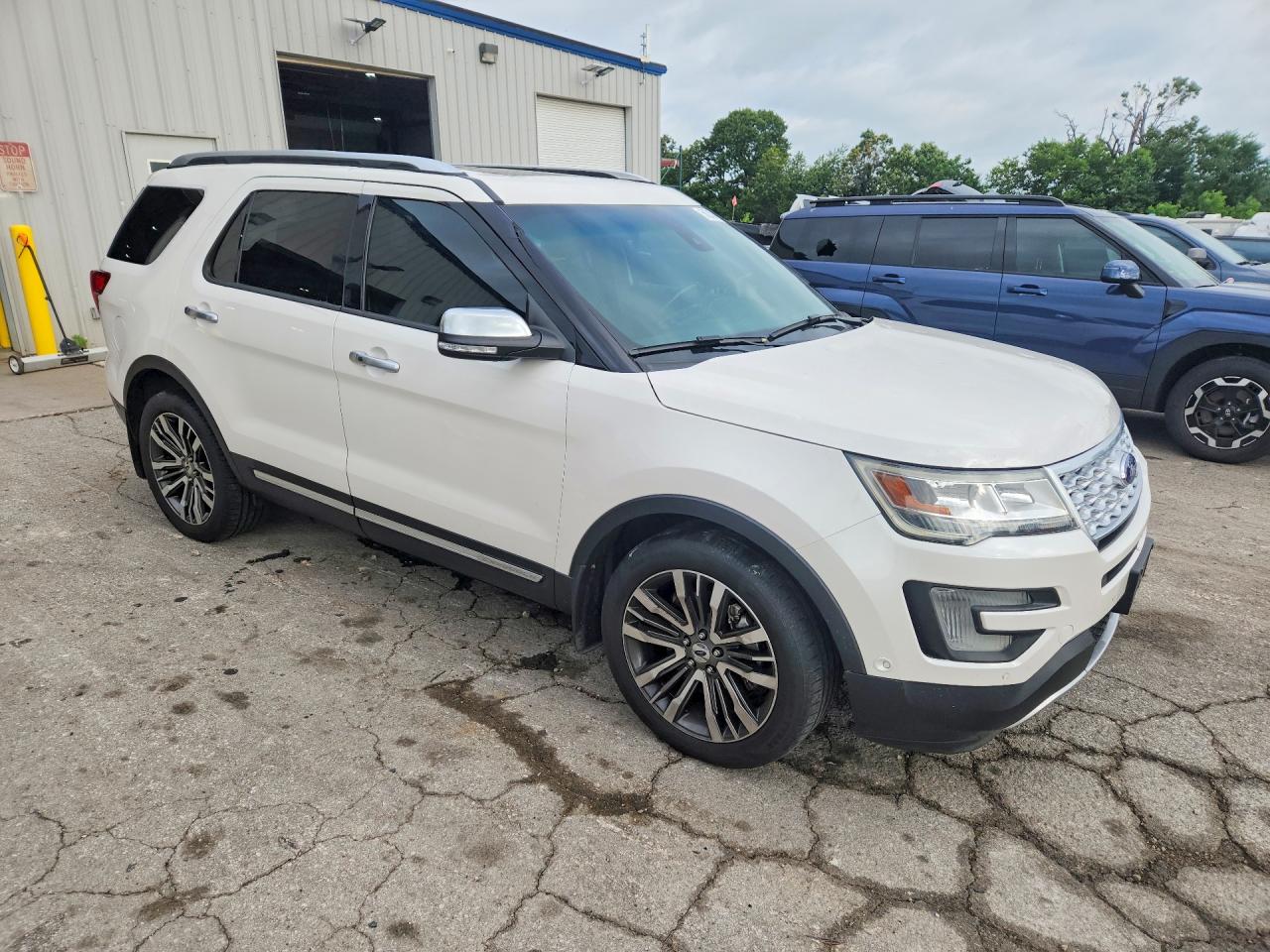 Ford Explorer Platinum