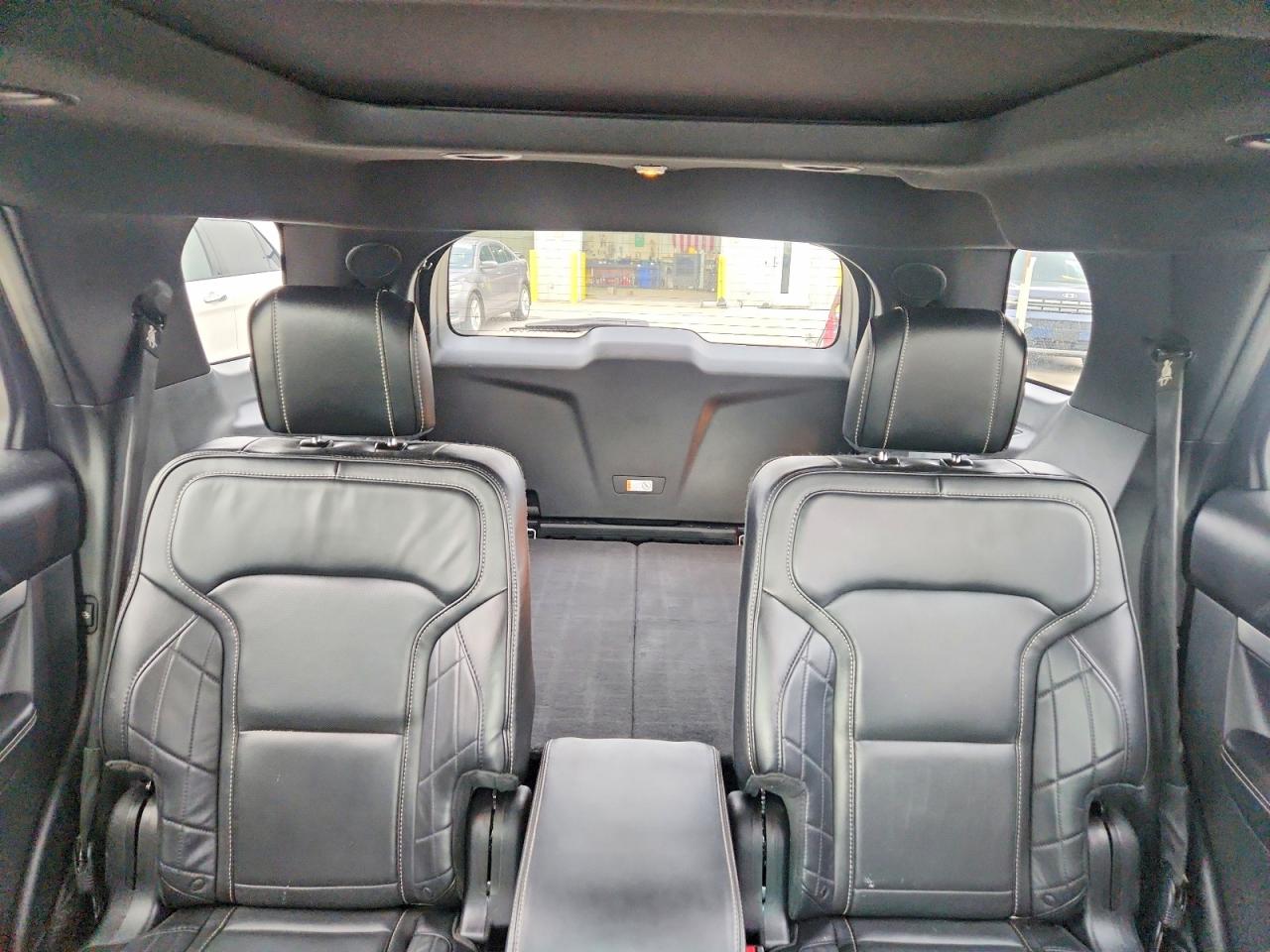 Ford Explorer Platinum