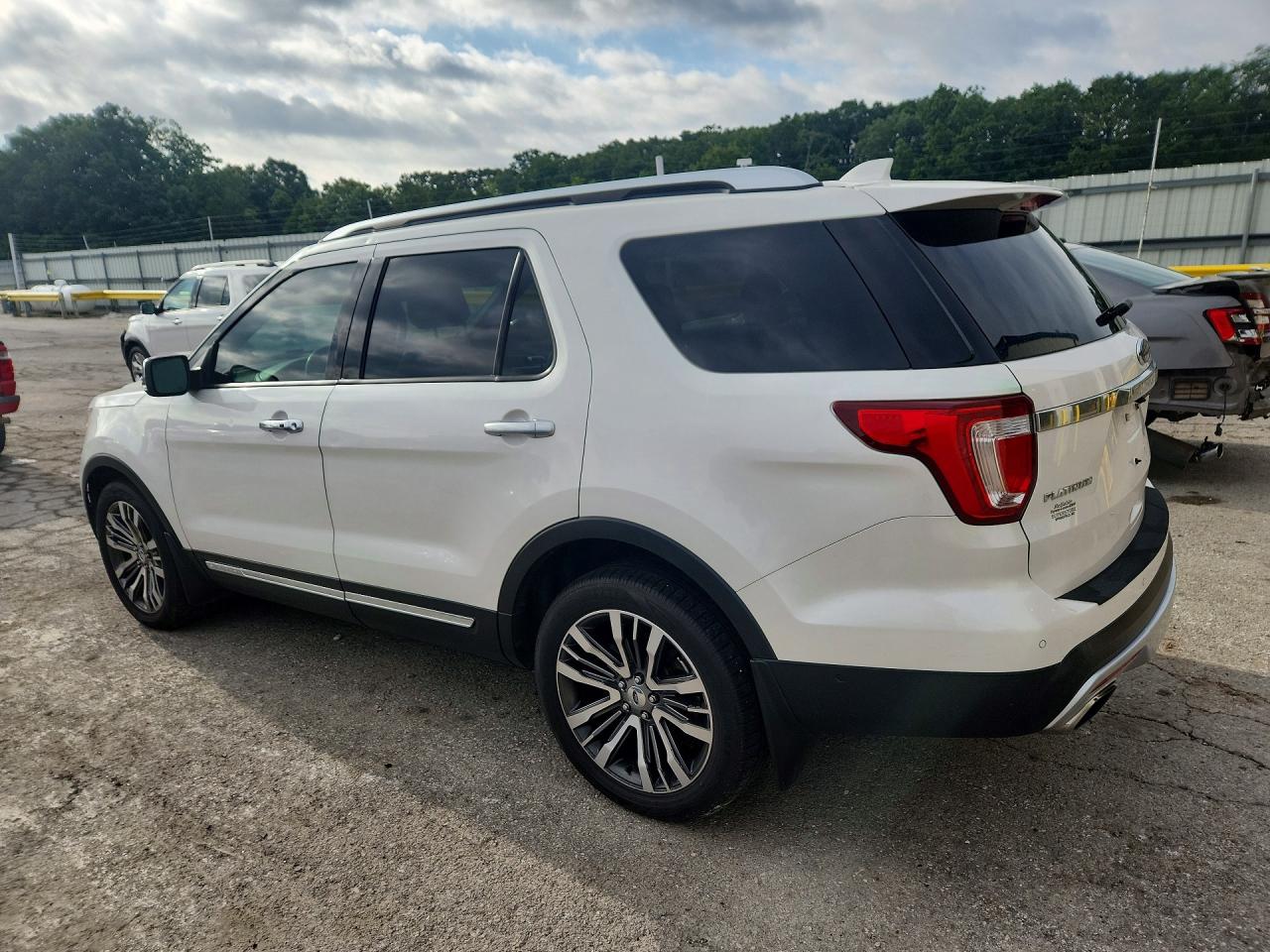 Ford Explorer Platinum
