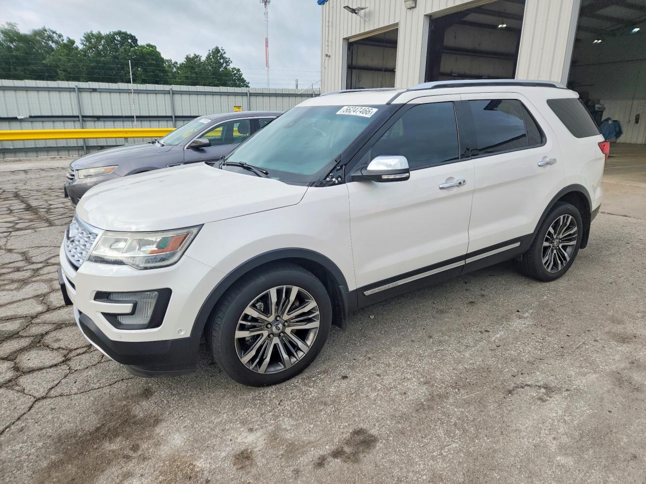 Salvage Ford Explorer Image