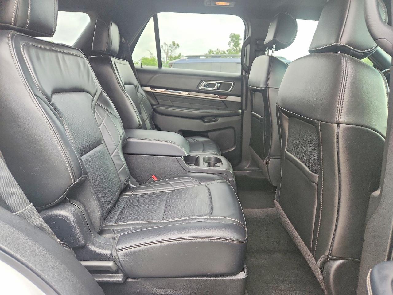 Ford Explorer Platinum