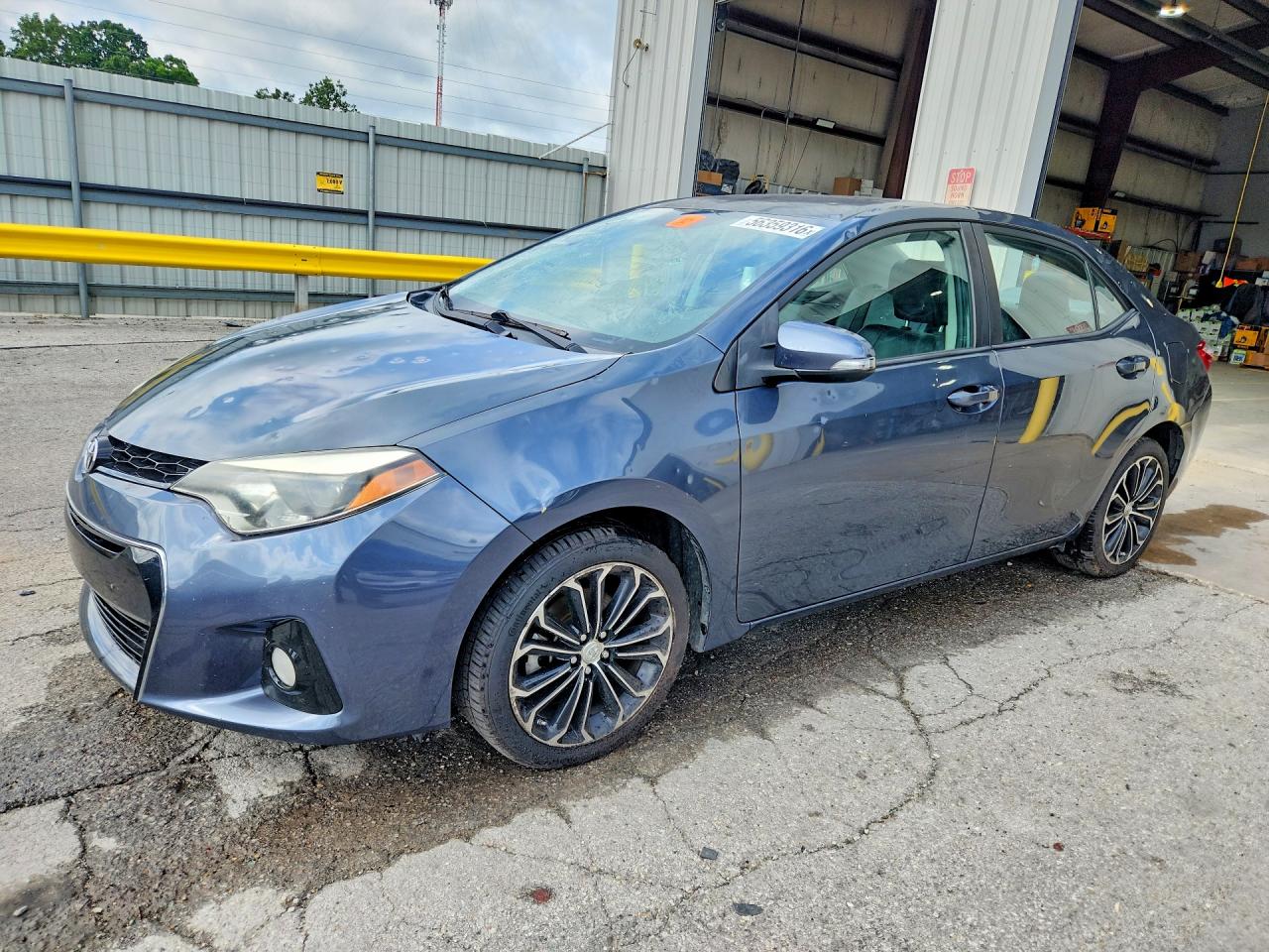 Salvage Toyota Corolla Image