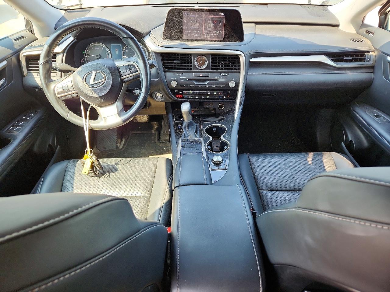 Lexus RX Base