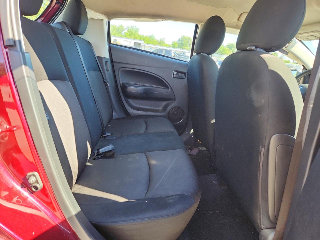 Mitsubishi Mirage Es
