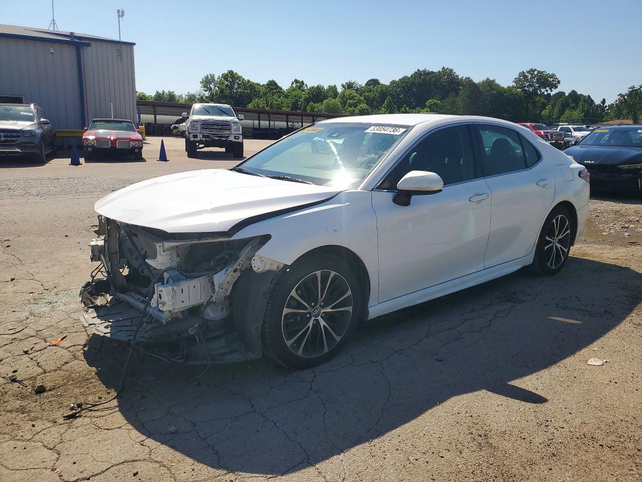 Salvage Toyota Camry Image