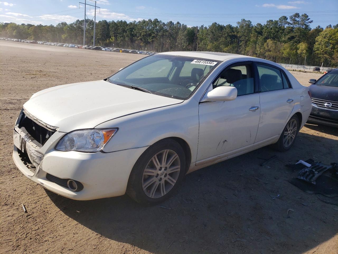 Salvage Toyota Avalon Image