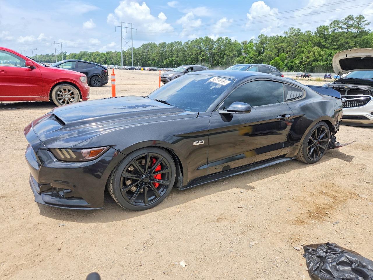 Salvage Ford Mustang Image