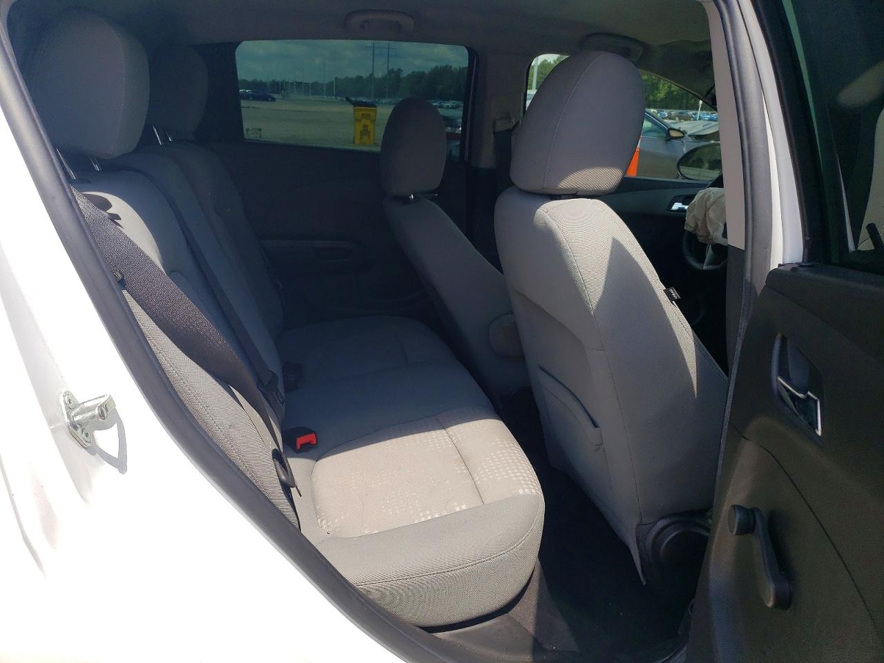 Chevrolet Sonic Ls