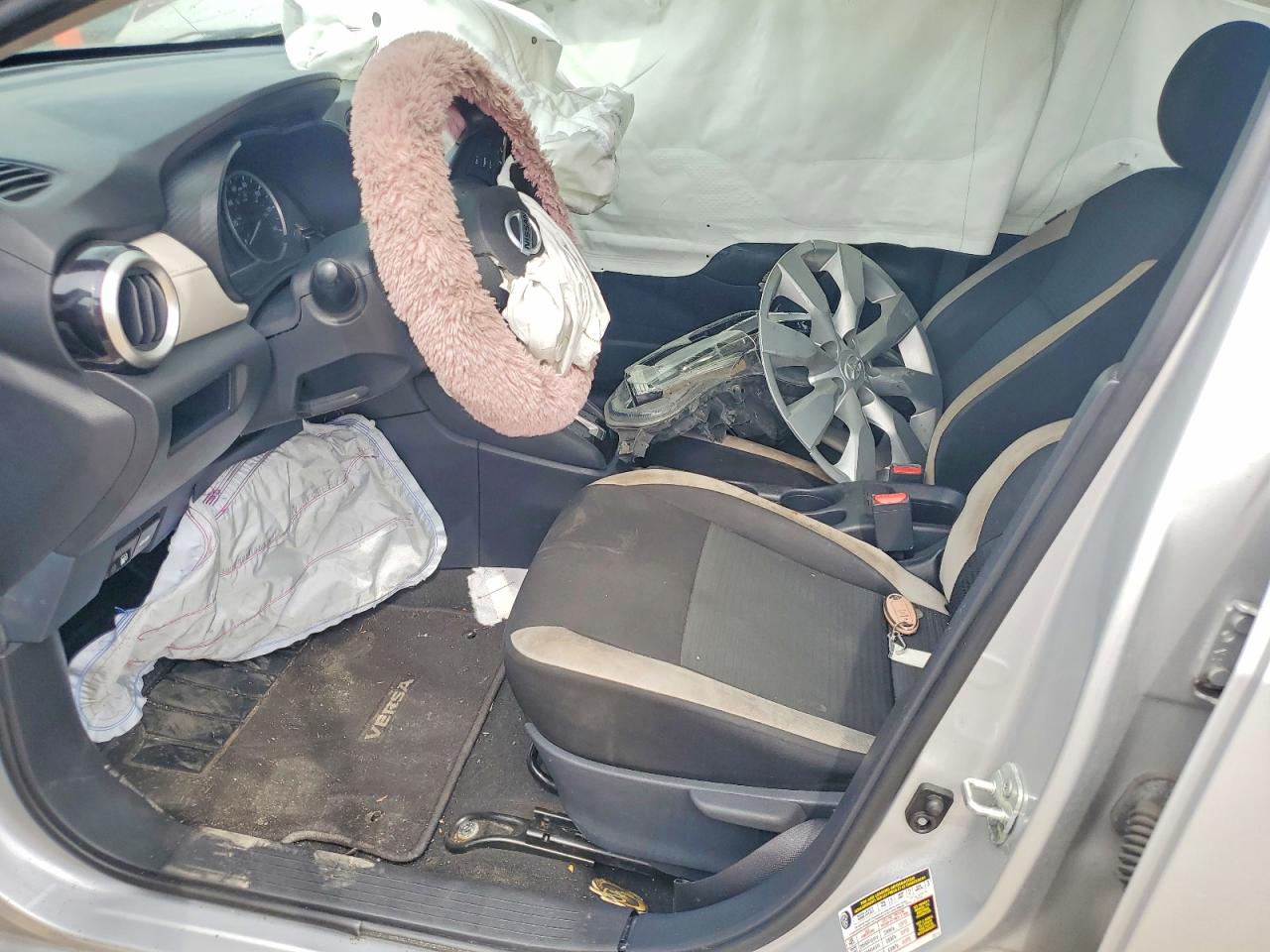 Nissan Versa Sv