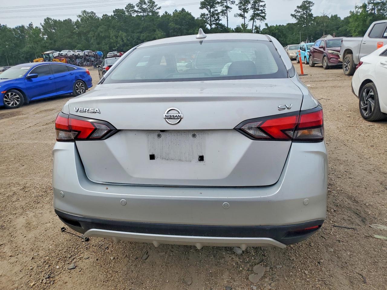 Nissan Versa Sv