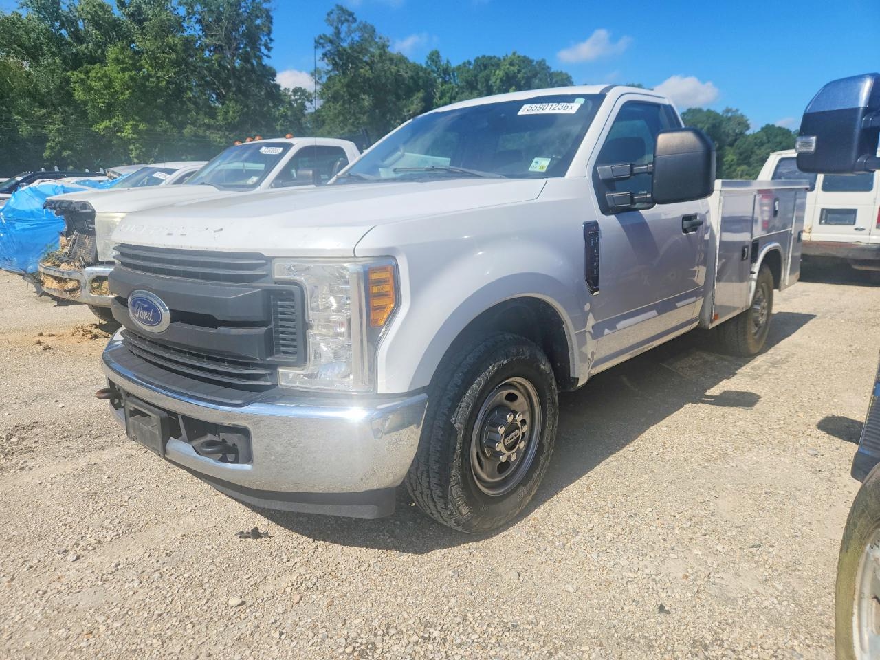 Salvage Ford F-250 Image