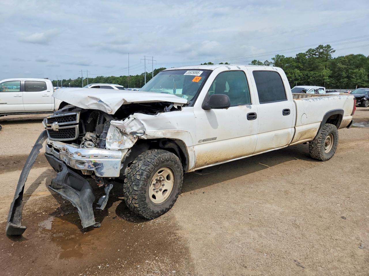 Salvage Chevrolet Silverado Image
