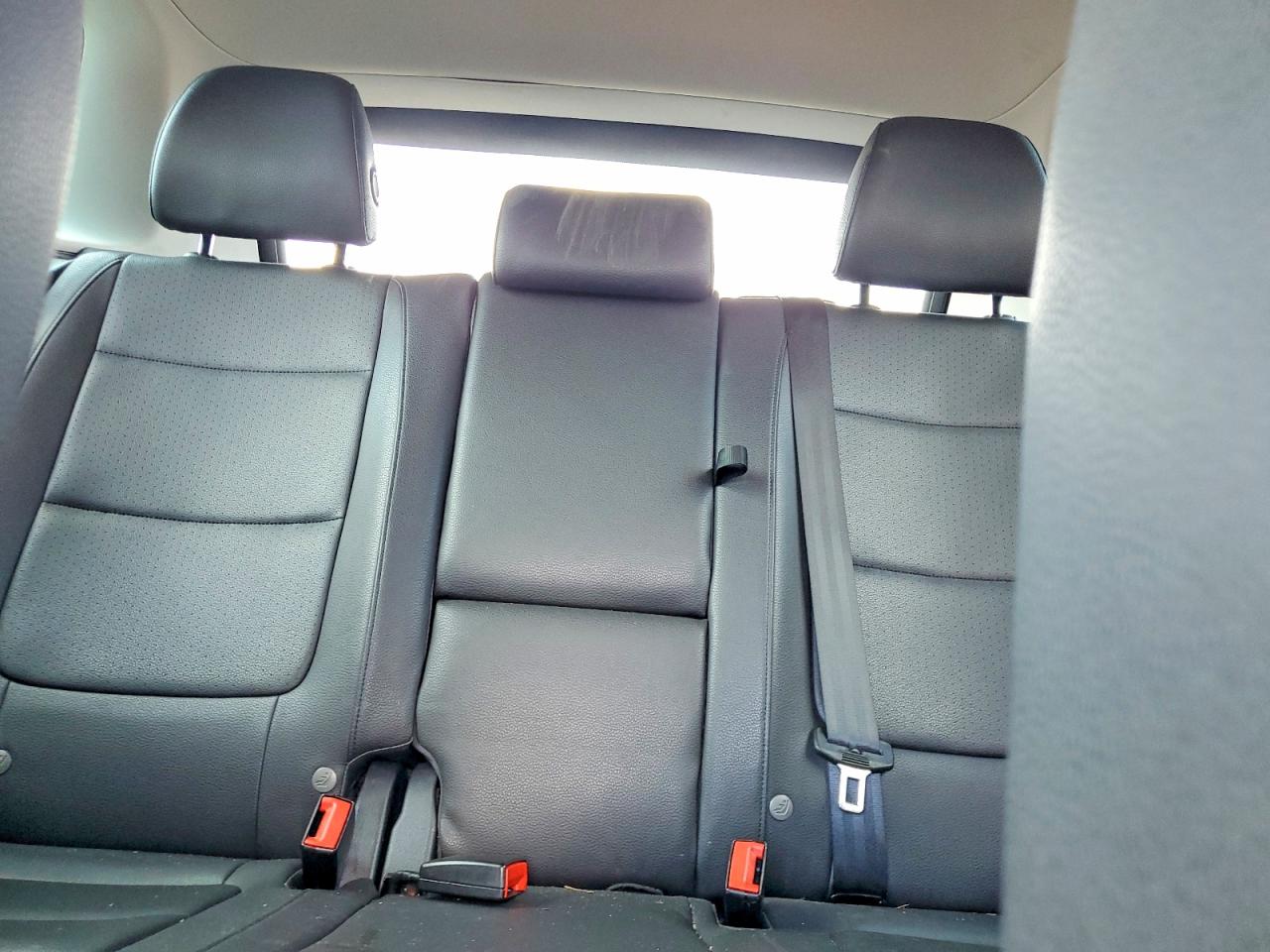 Volkswagen Tiguan S