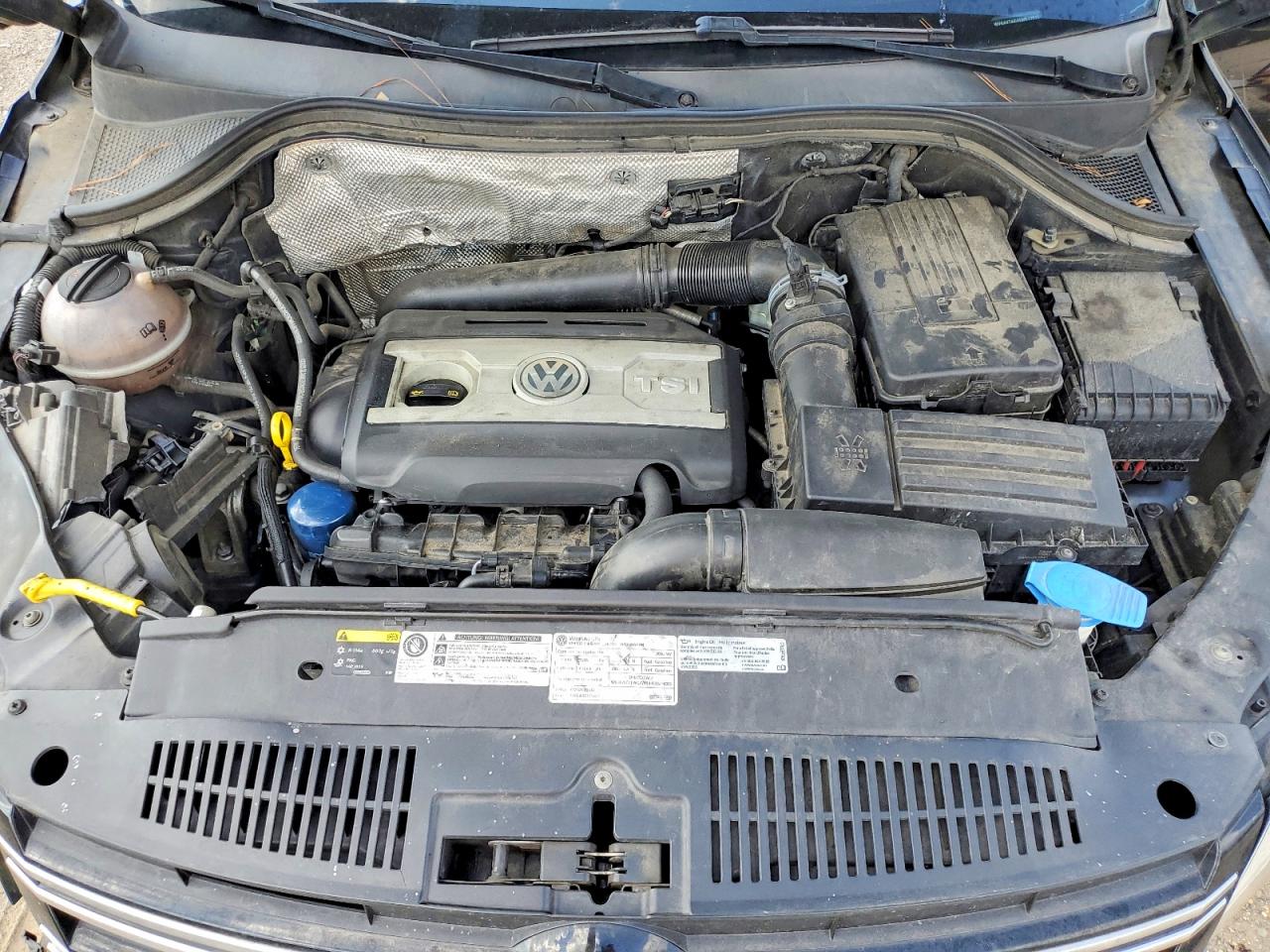 Volkswagen Tiguan S