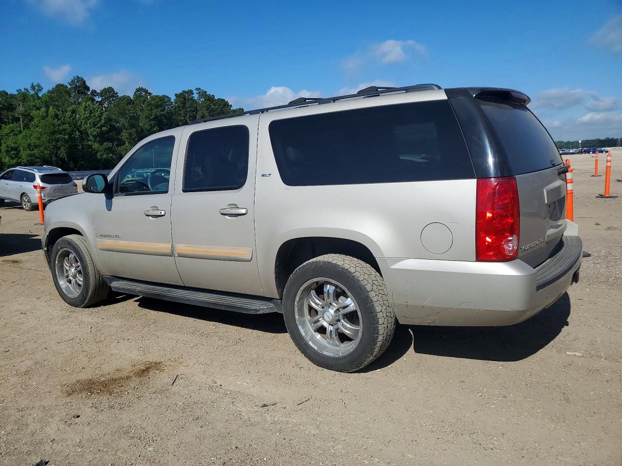 GMC Yukon C1500