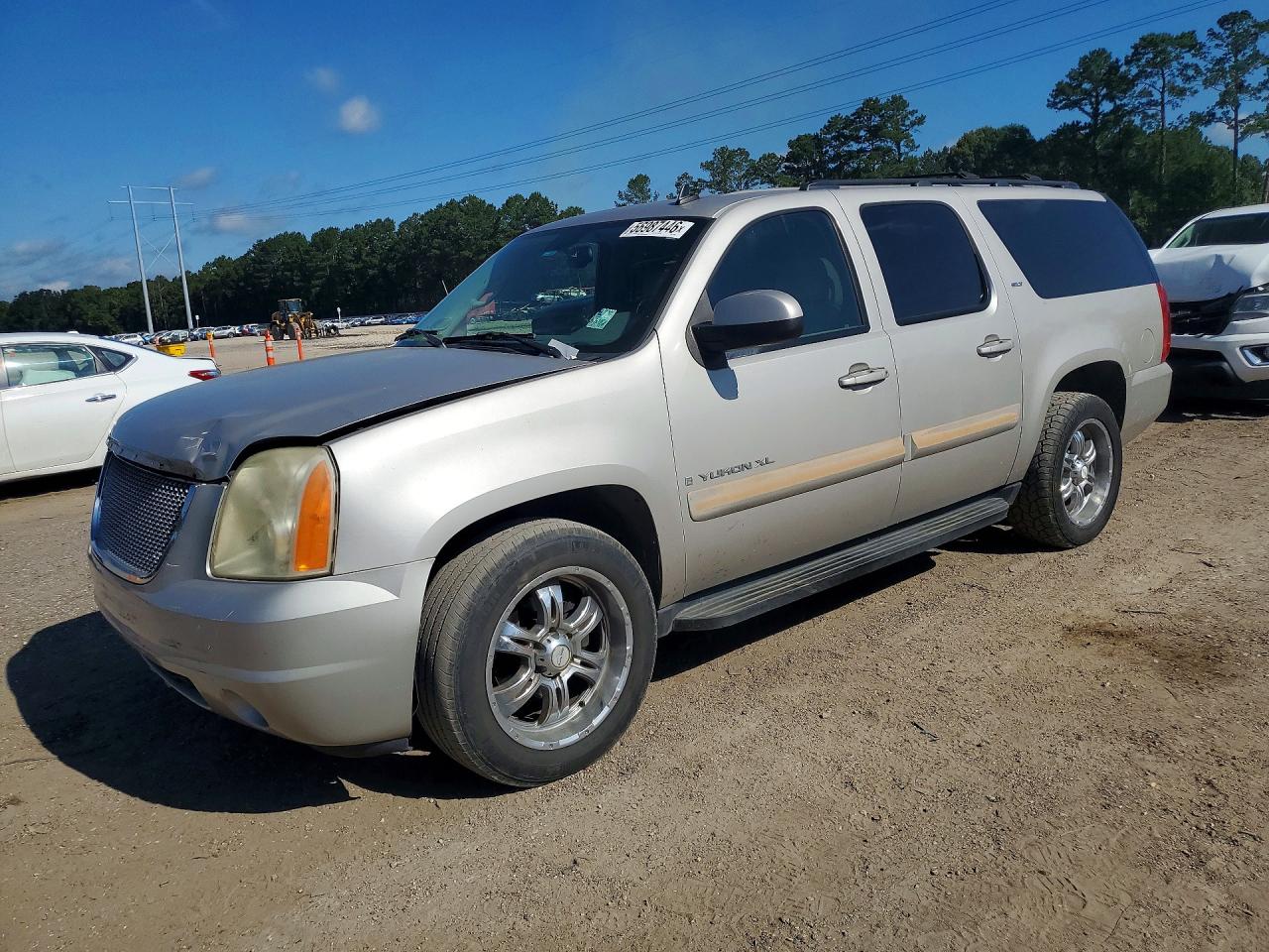 Salvage GMC Yukon Image