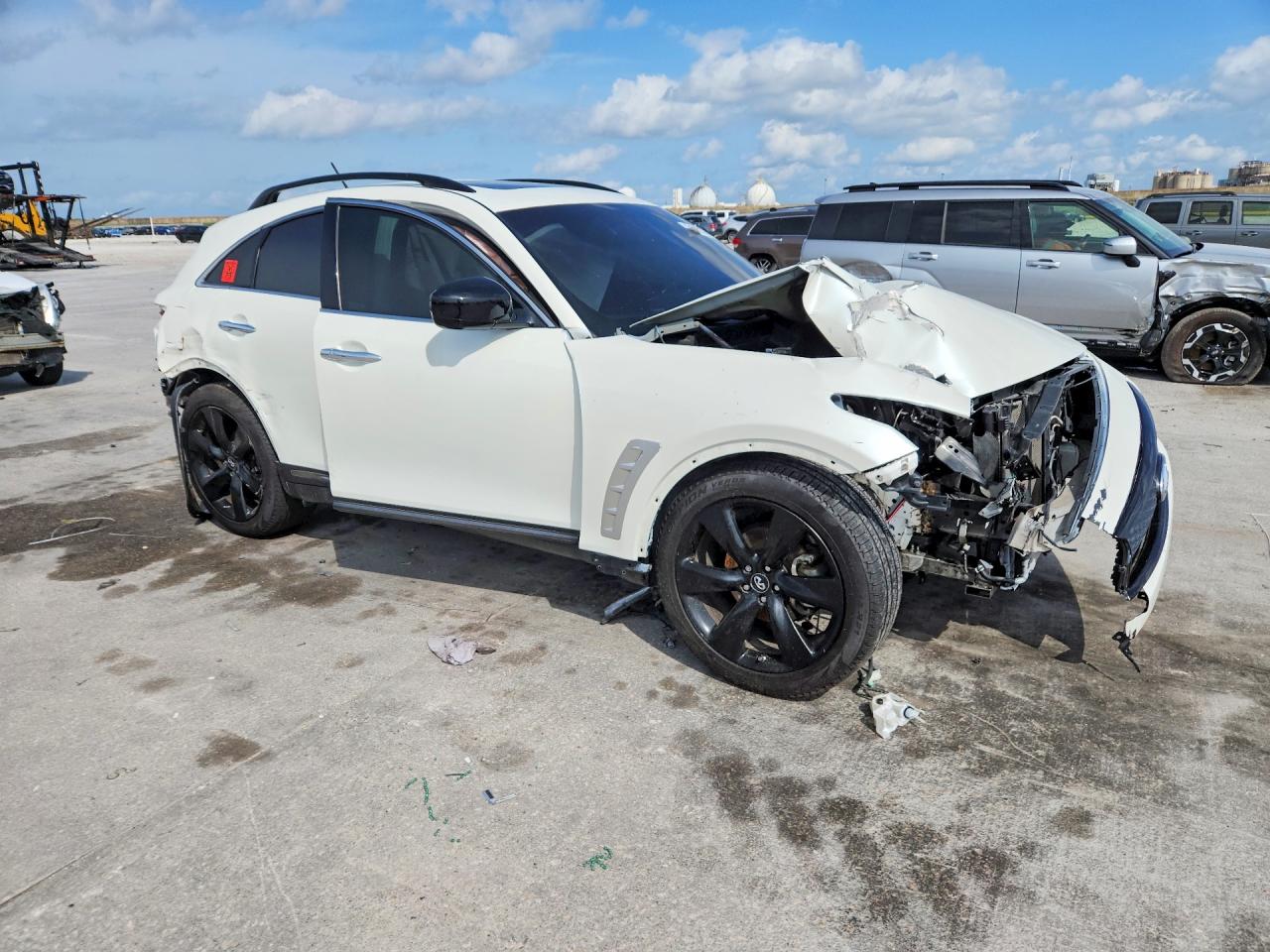 INFINITI Qx Base