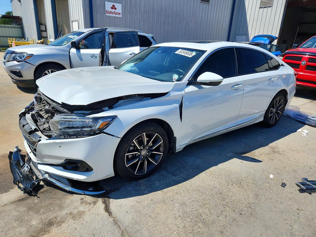 Salvage Honda Accord Image