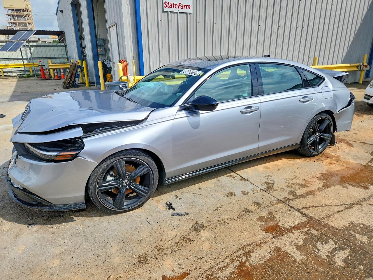 Salvage Honda Accord Image