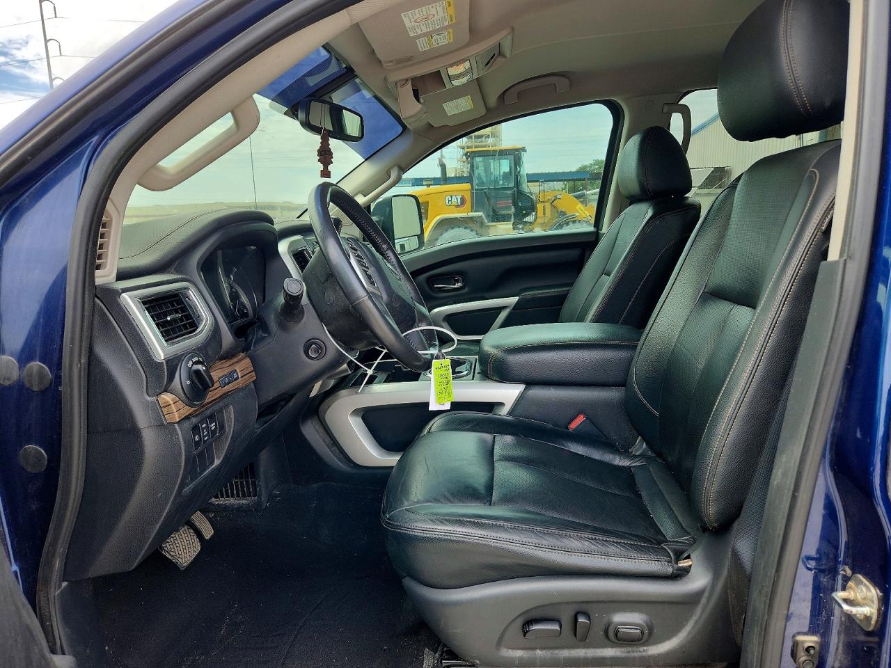 Nissan Titan Sl
