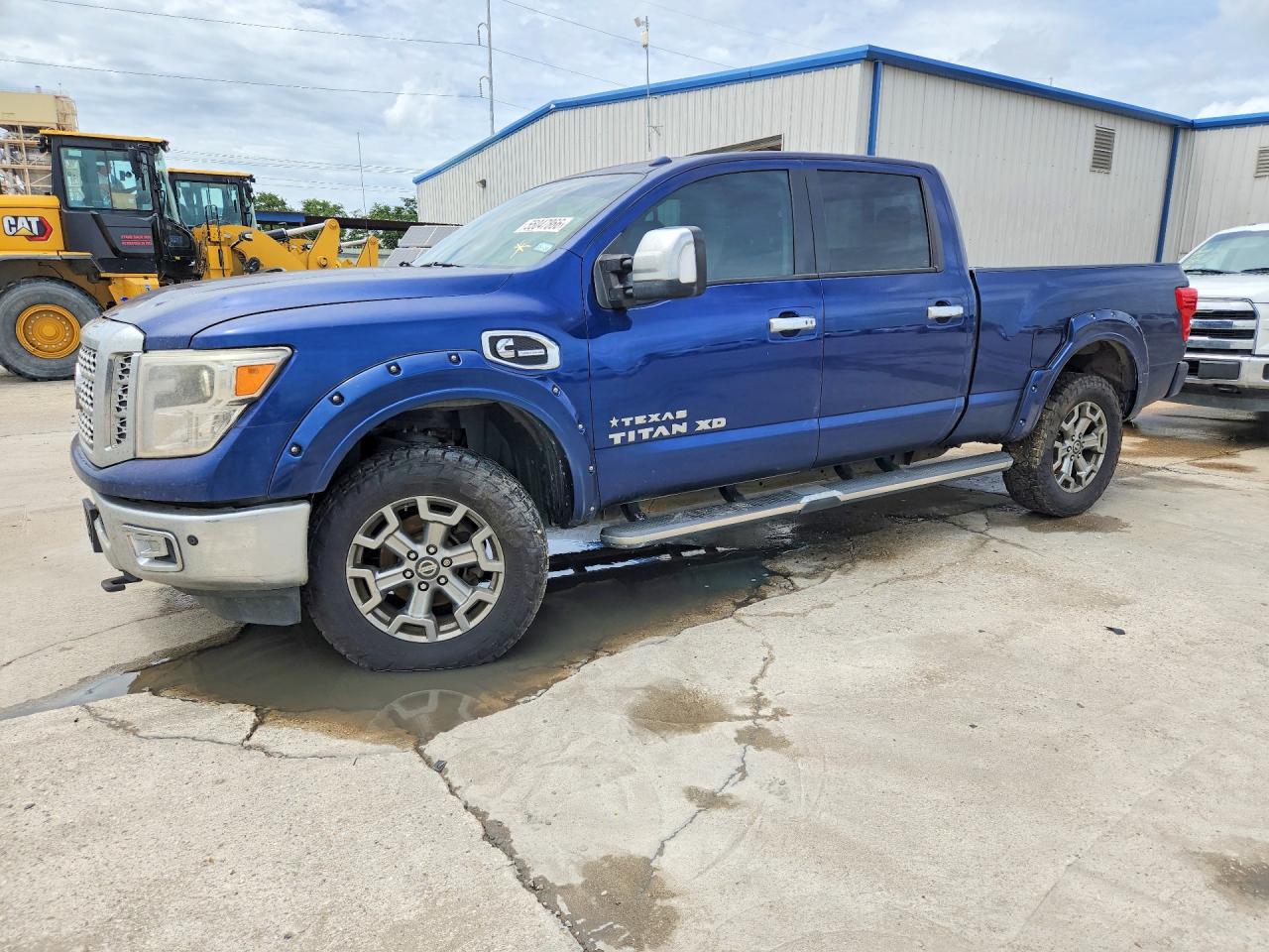 Salvage Nissan Titan Image