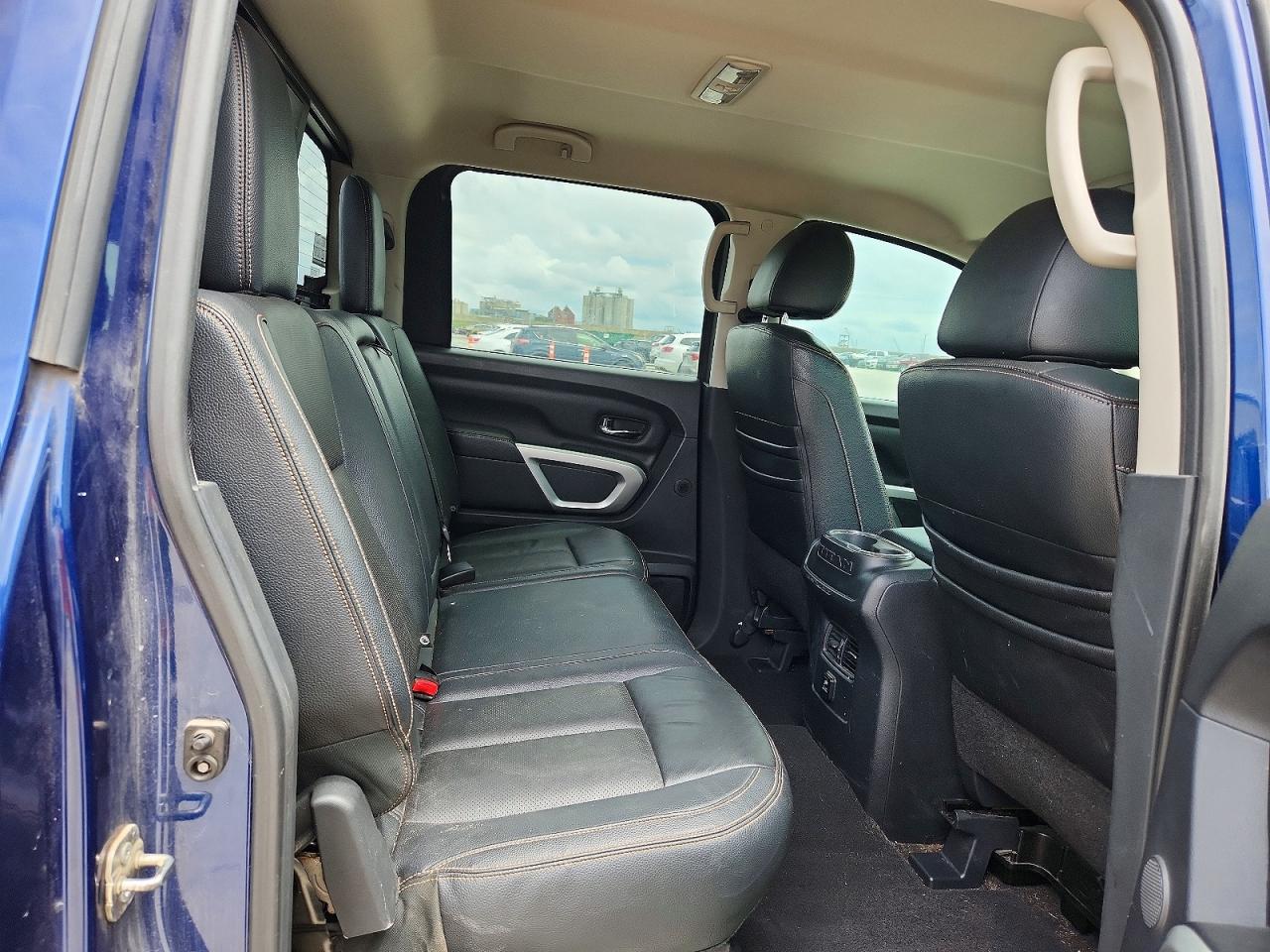 Nissan Titan Sl