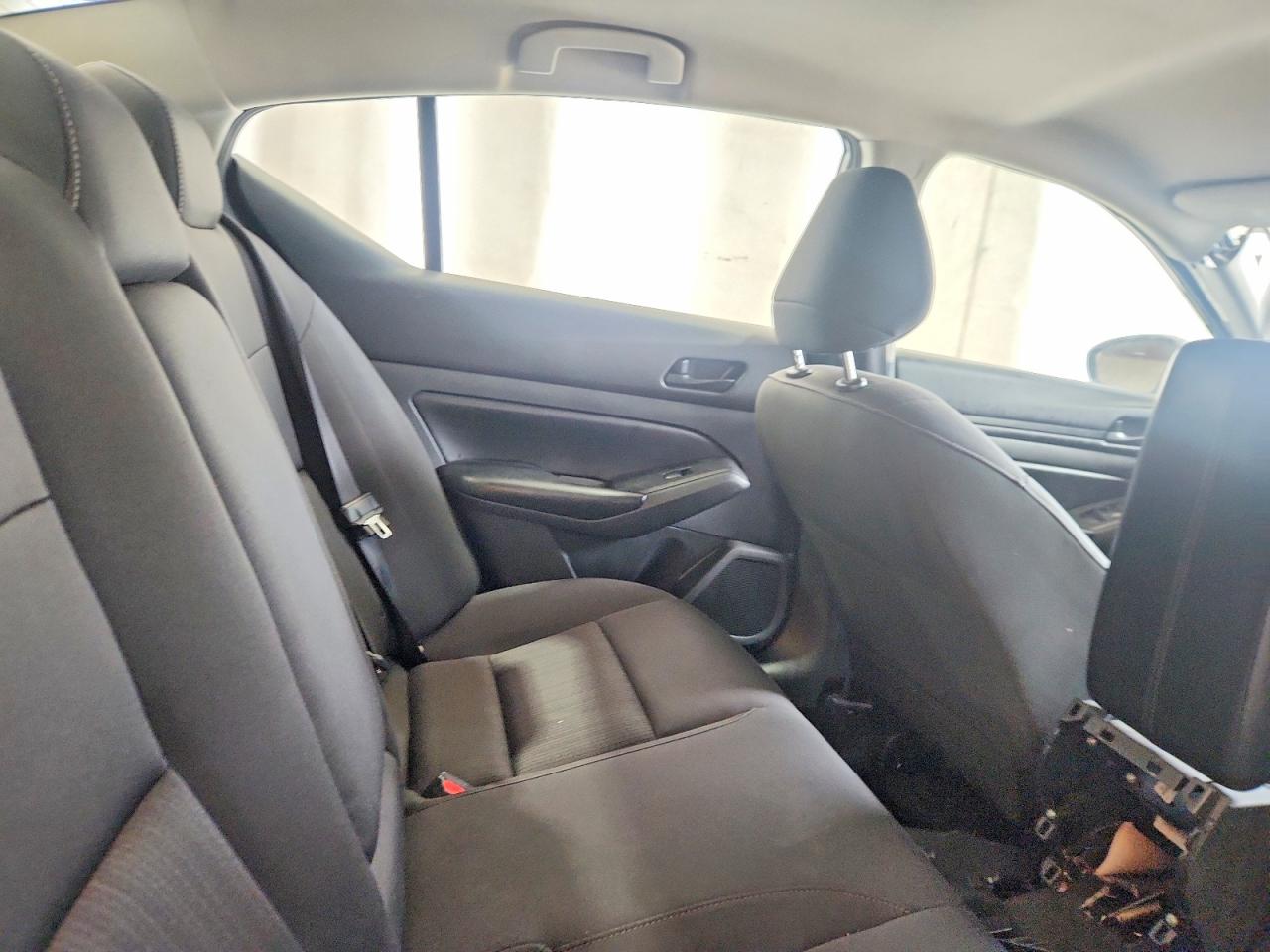 Nissan Altima S
