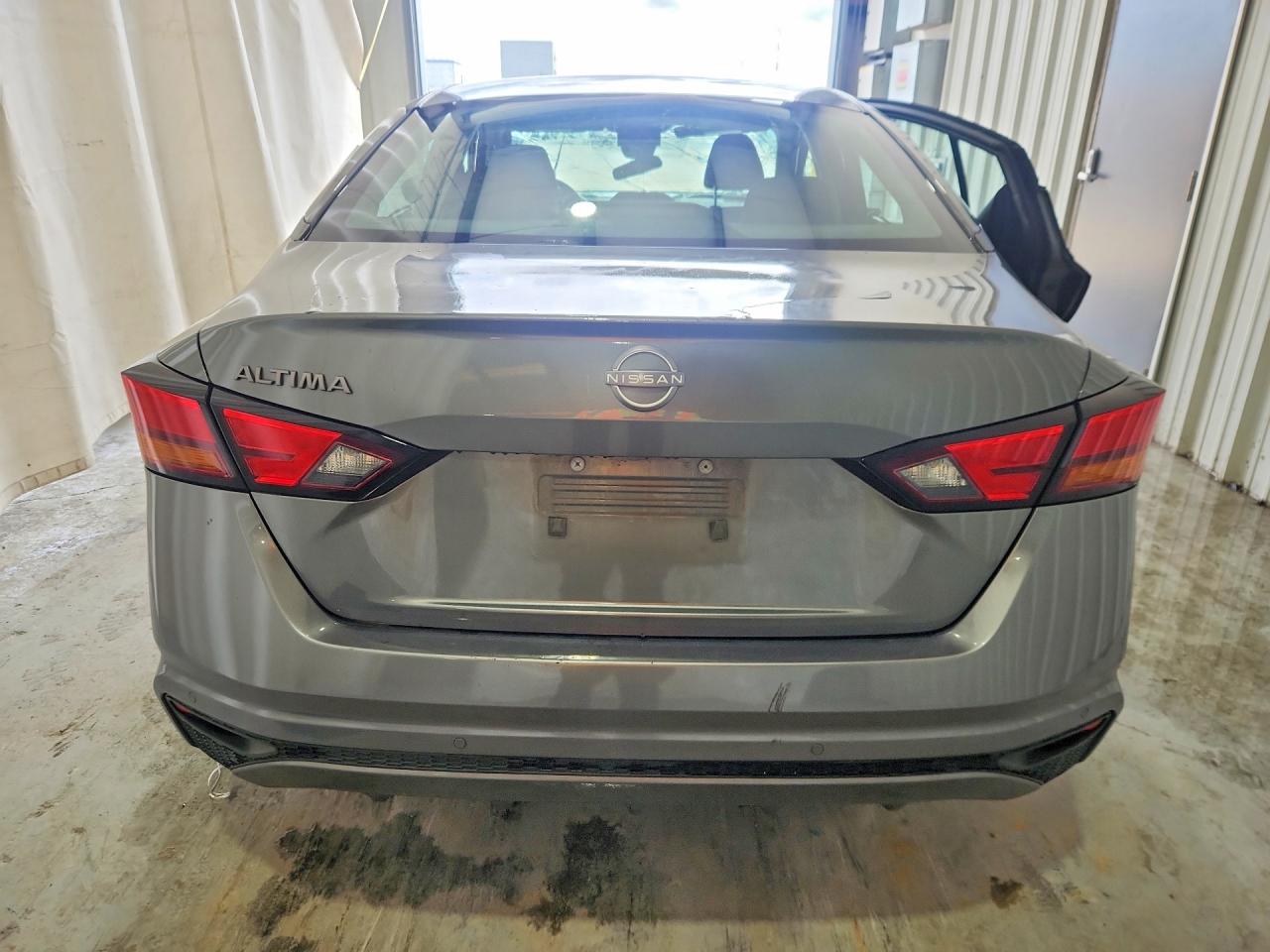 Nissan Altima S