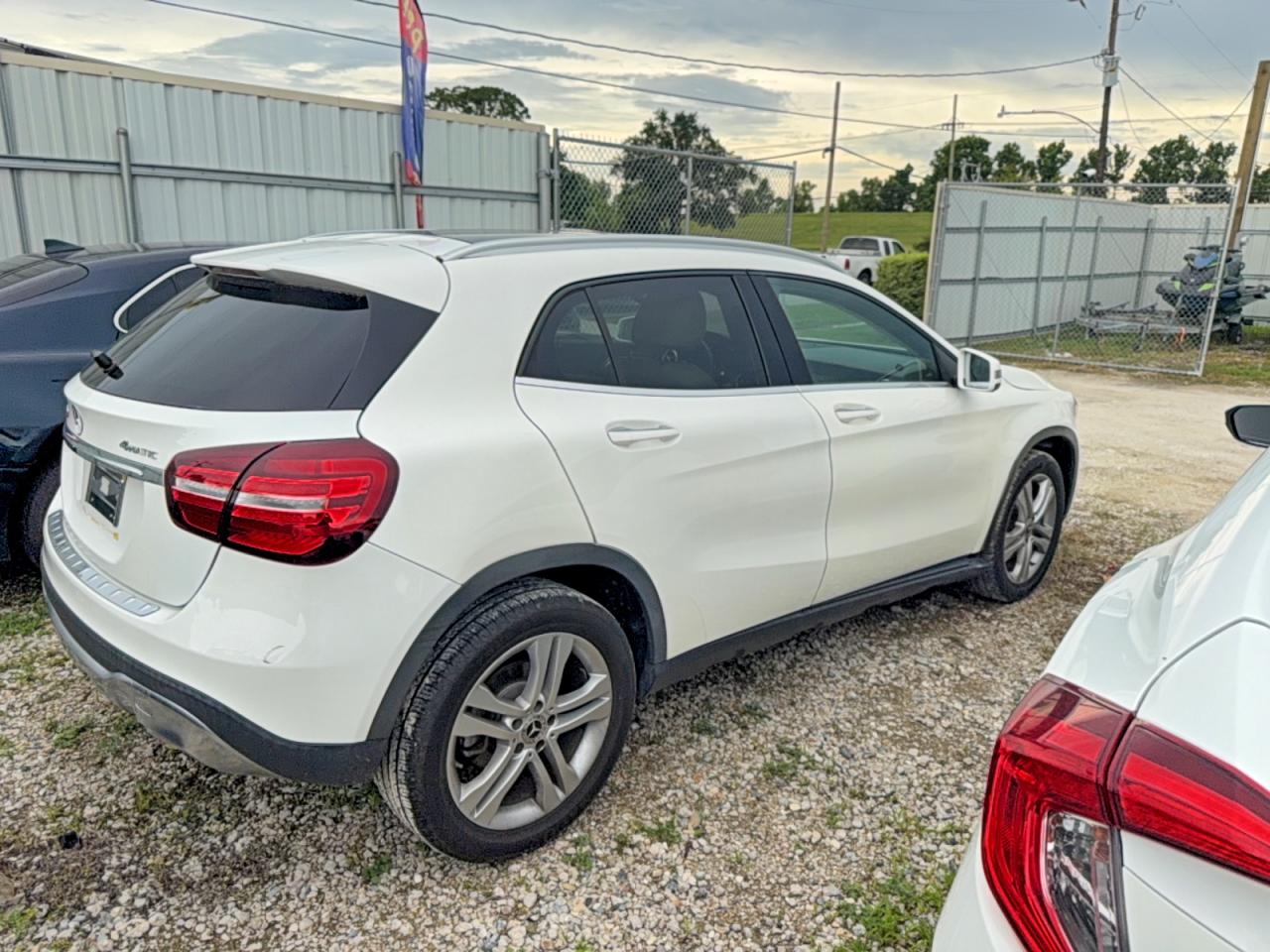 Mercedes-Benz GLA 250 4matic