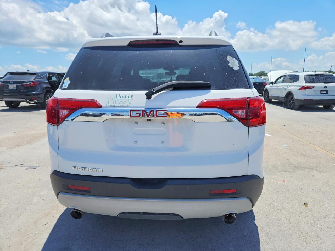 GMC Acadia