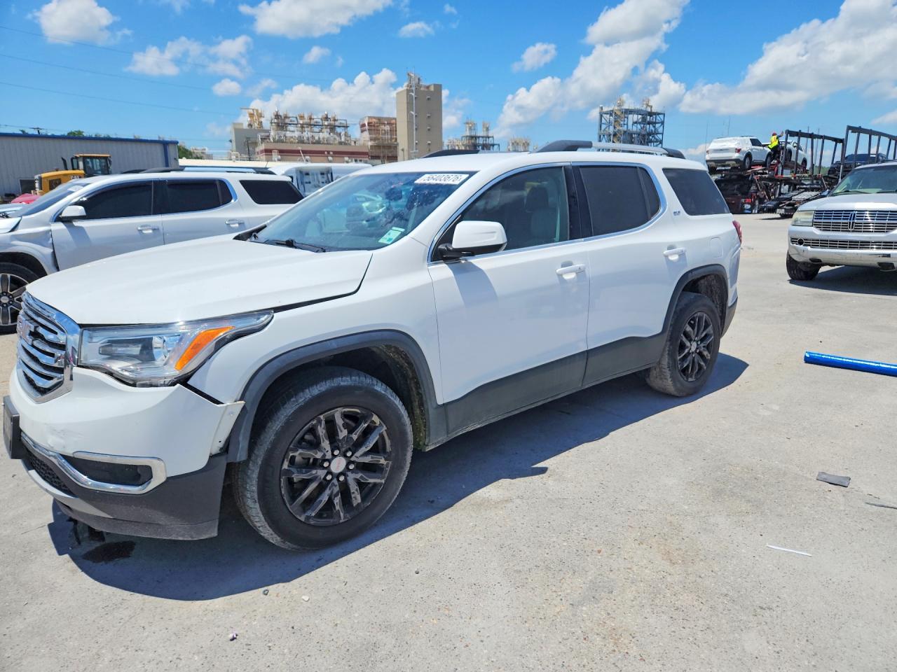 Salvage GMC Acadia Image