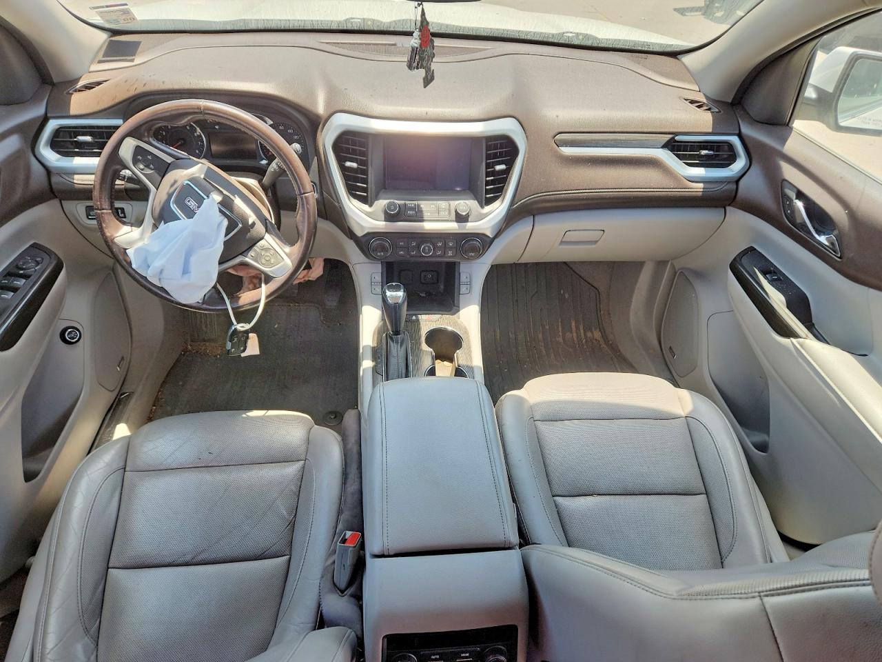 GMC Acadia