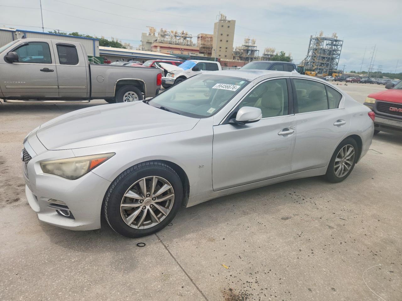 Salvage INFINITI Q50 Image
