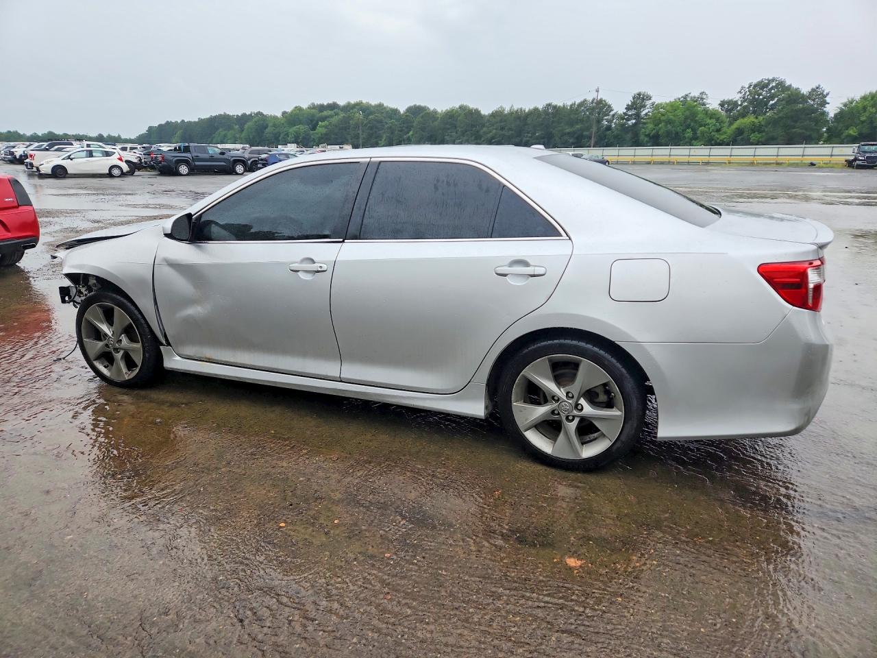 Toyota Camry Se V6