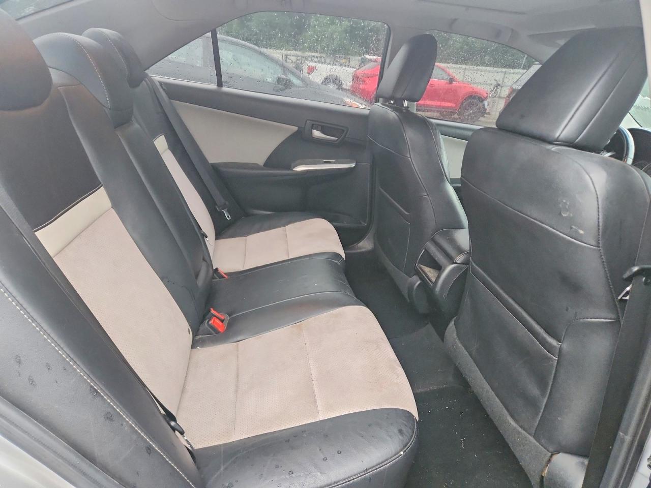 Toyota Camry Se V6