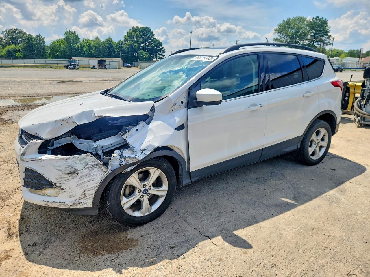 Salvage Ford Escape Image