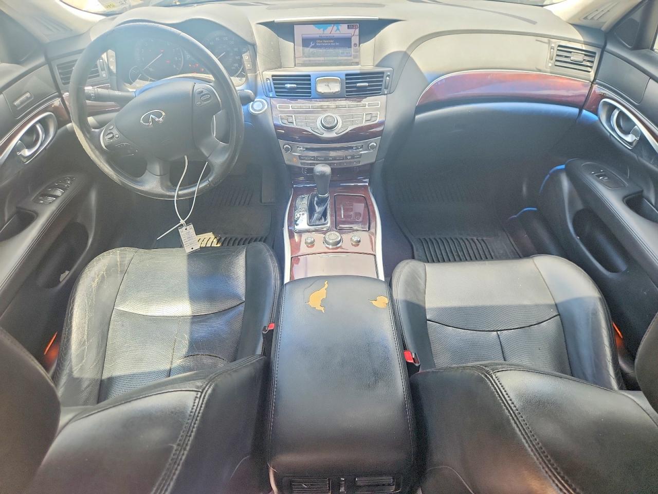 INFINITI M37 Base