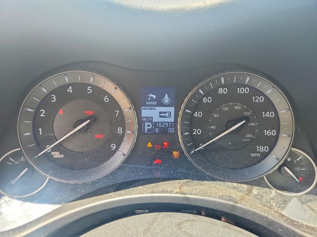 INFINITI M37 Base