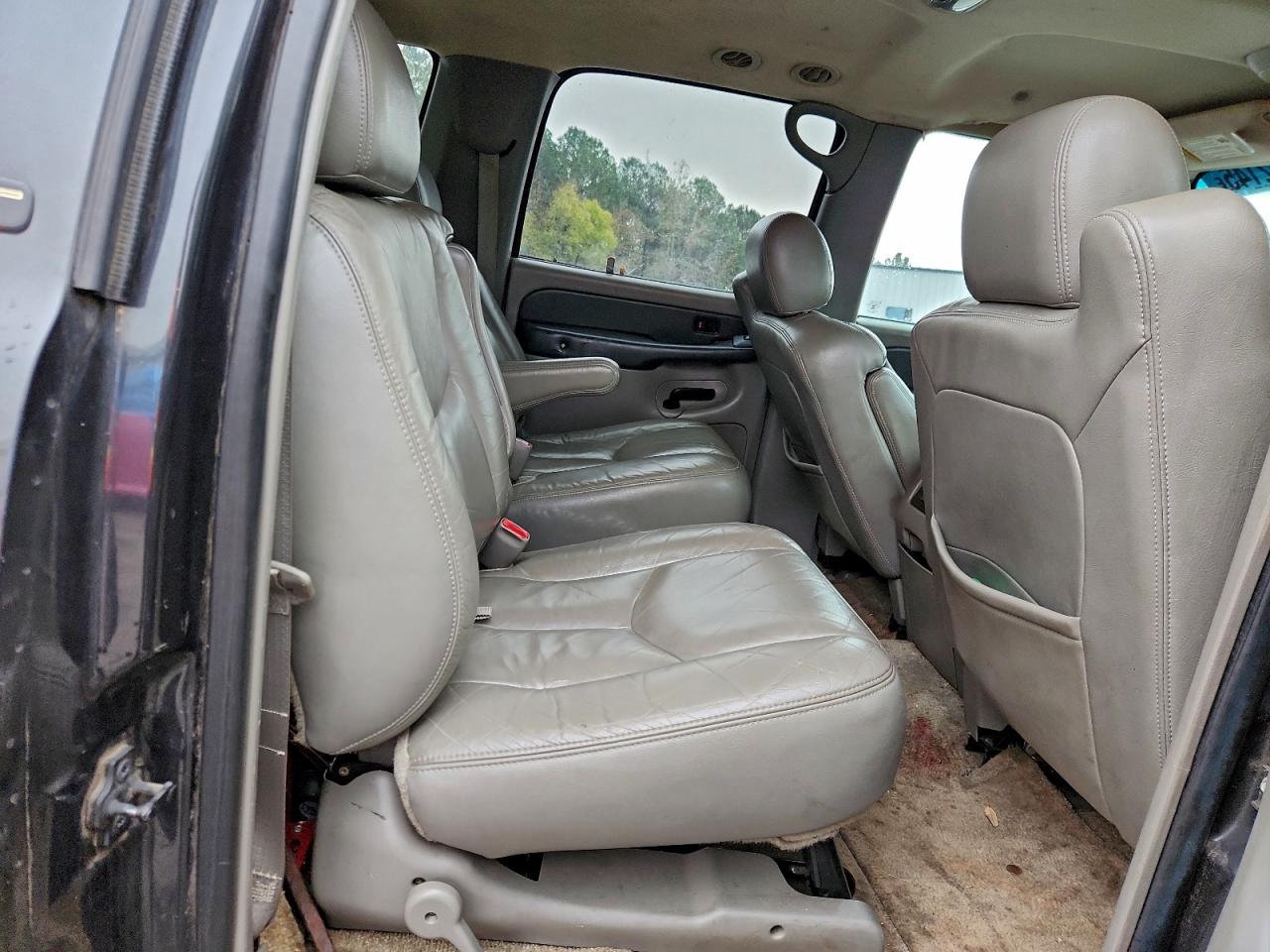 Chevrolet Suburban C1500