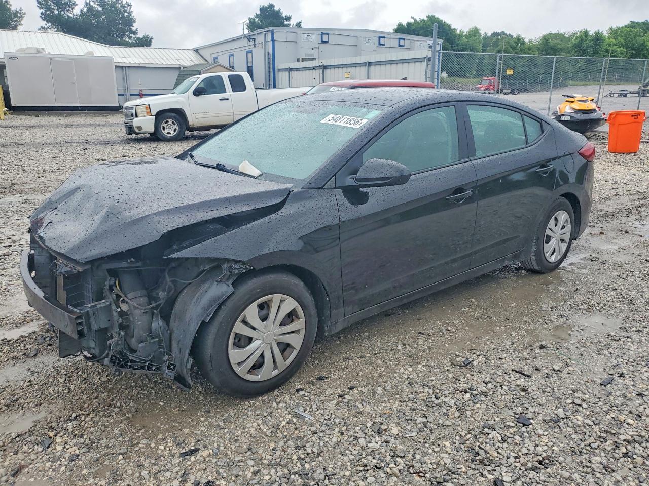 Salvage Hyundai ELANTRA Image