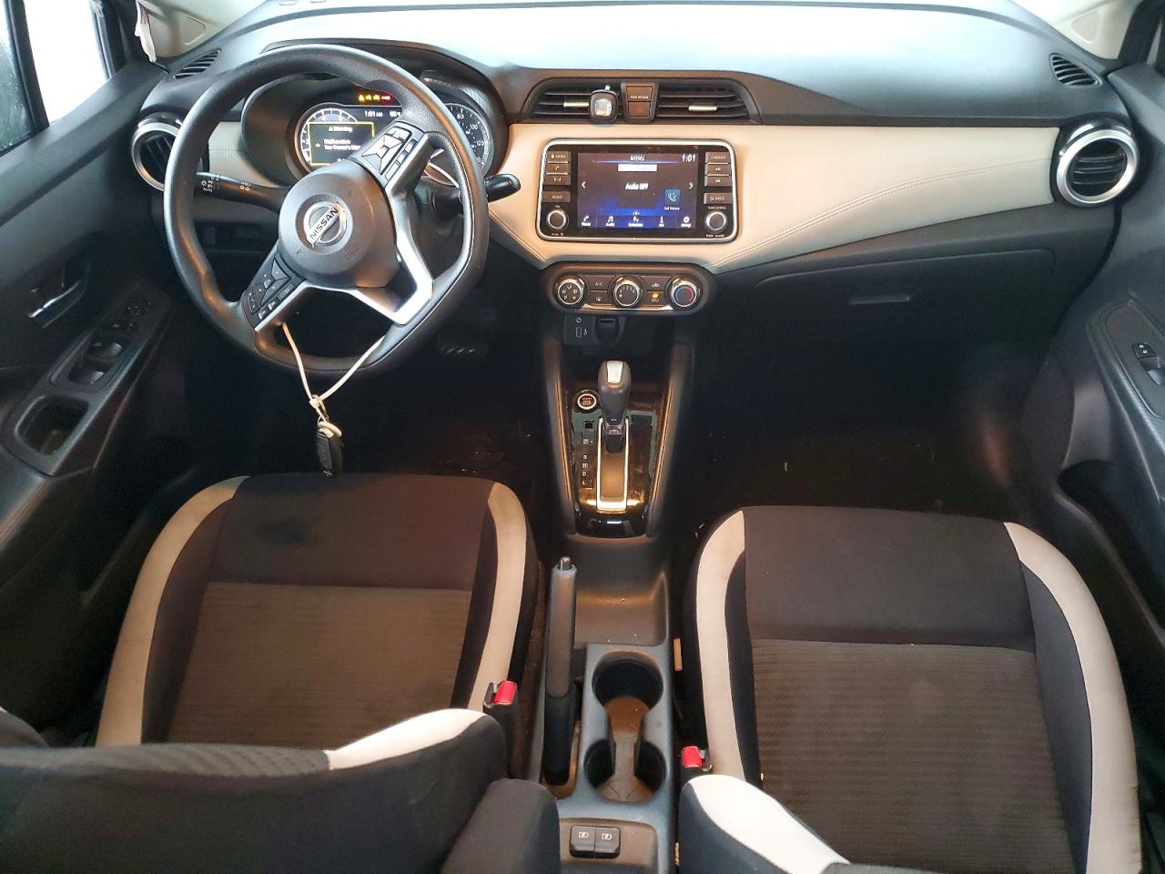 Nissan Versa Sv