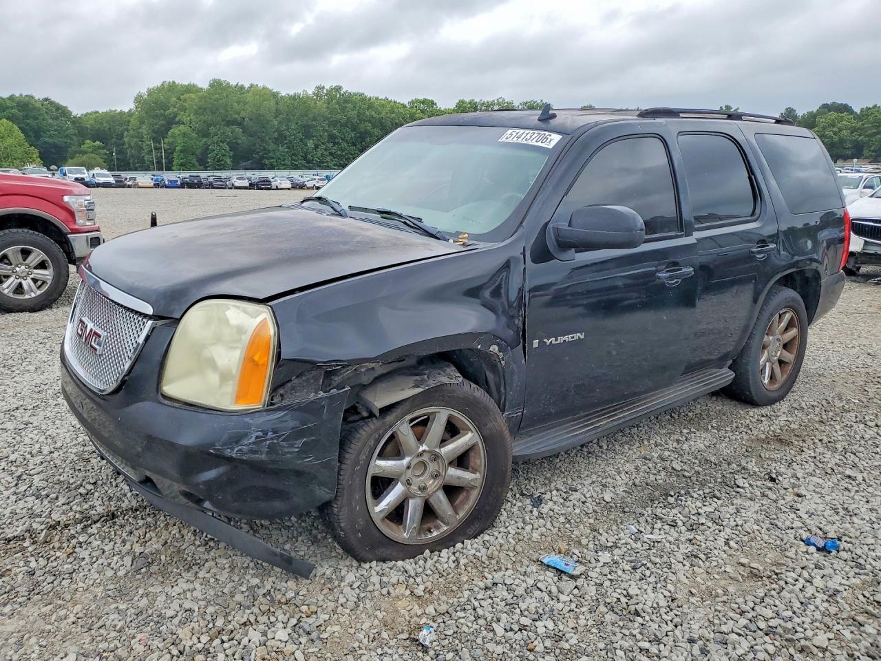 Salvage GMC Yukon Image