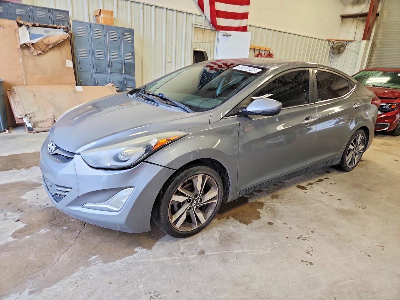 Salvage Hyundai ELANTRA Image