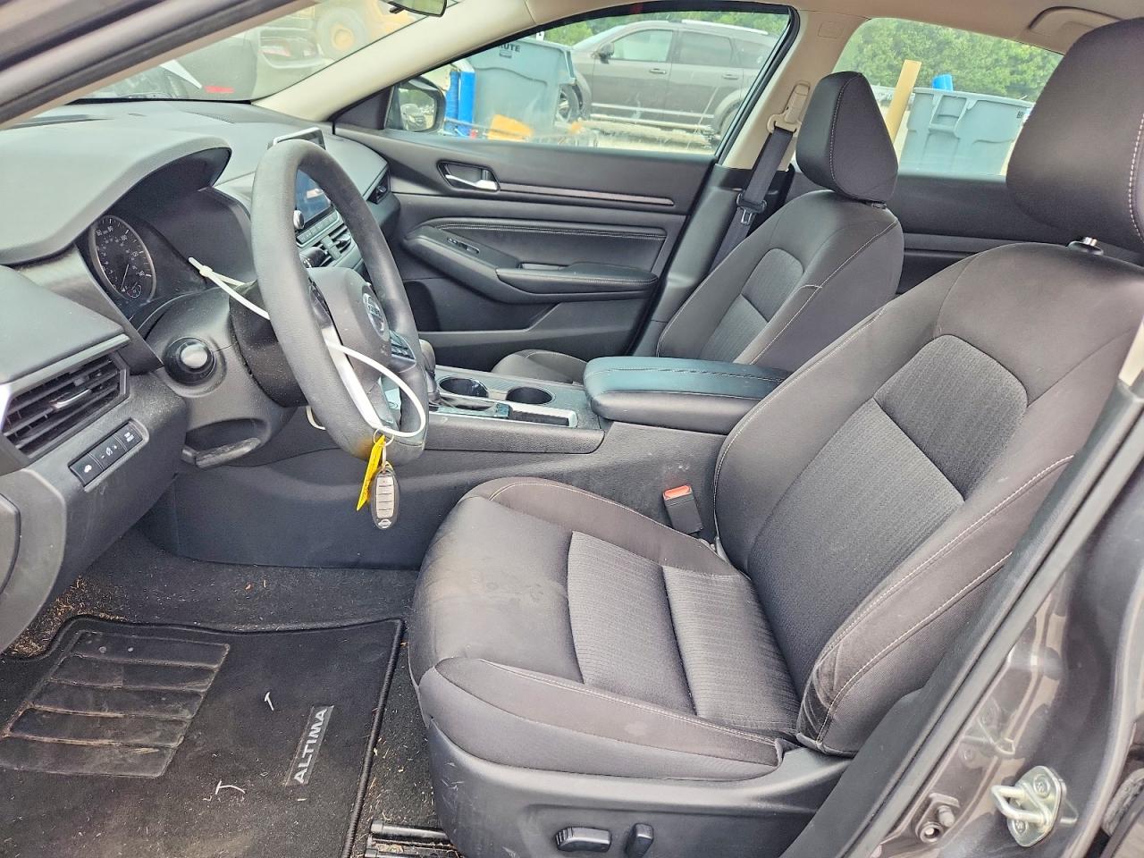 Nissan Altima S