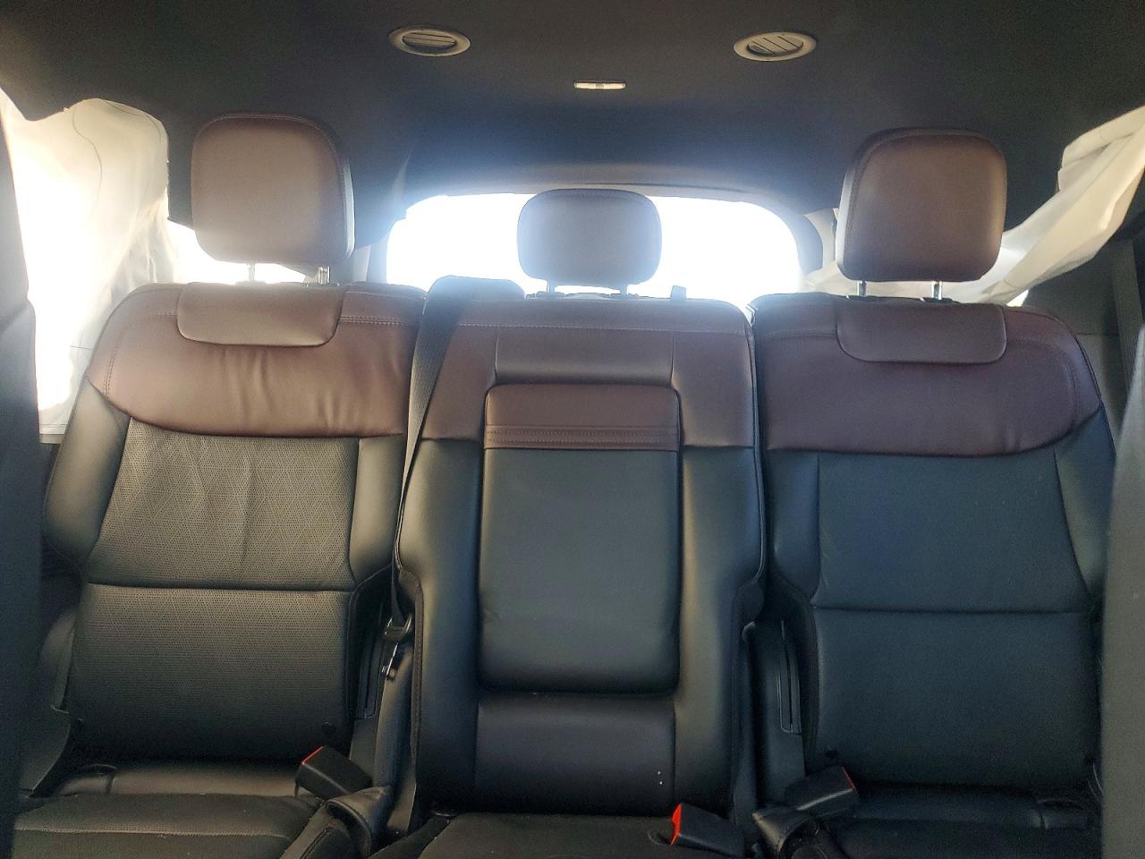Ford Explorer Platinum