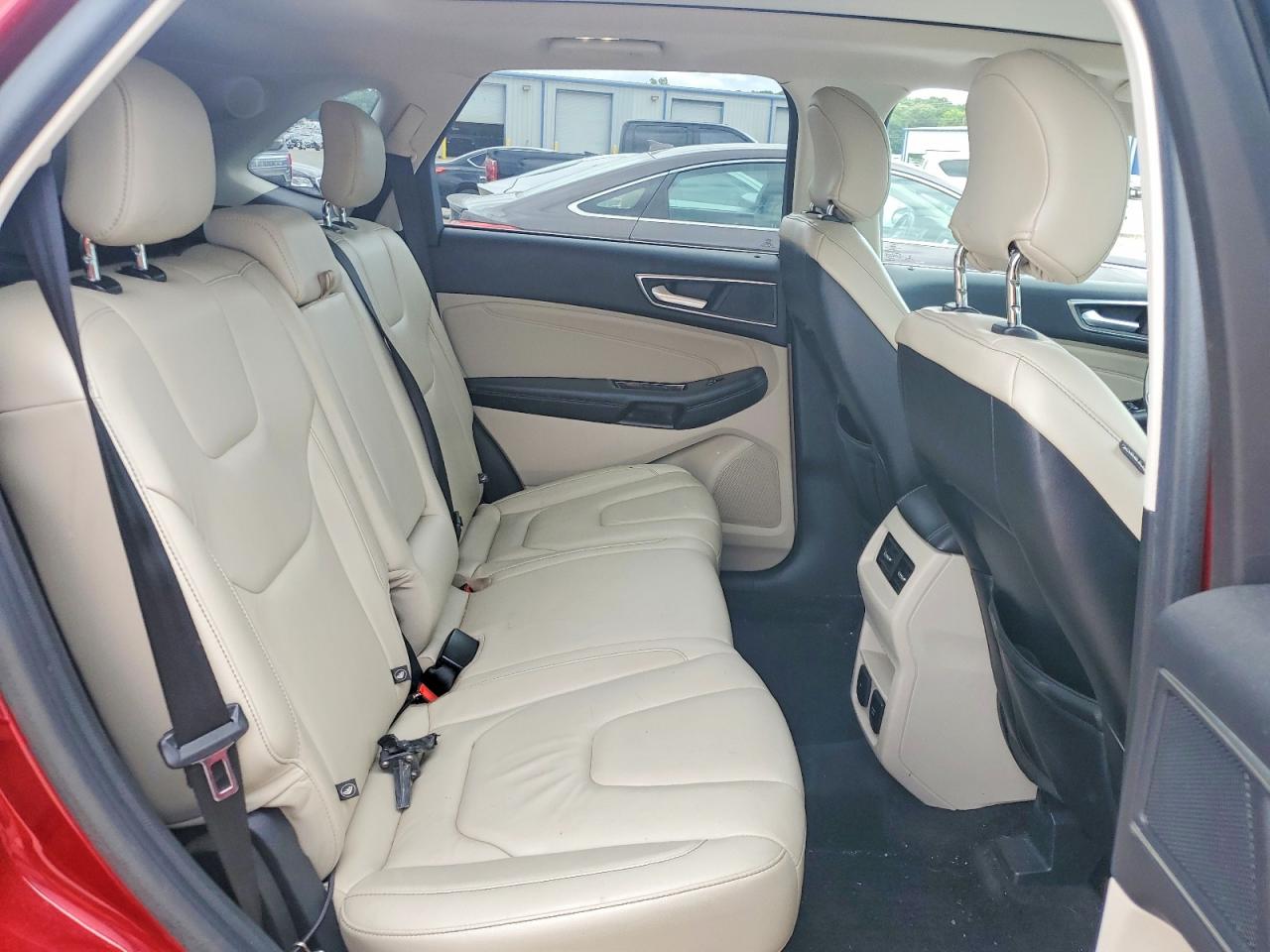 Ford Edge Titanium