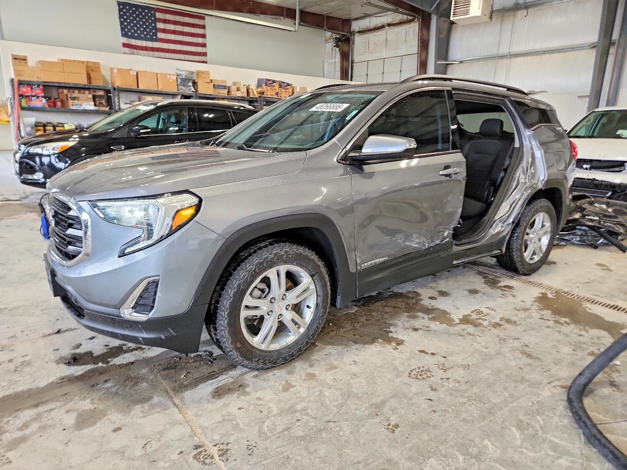 Salvage GMC Terrain Image